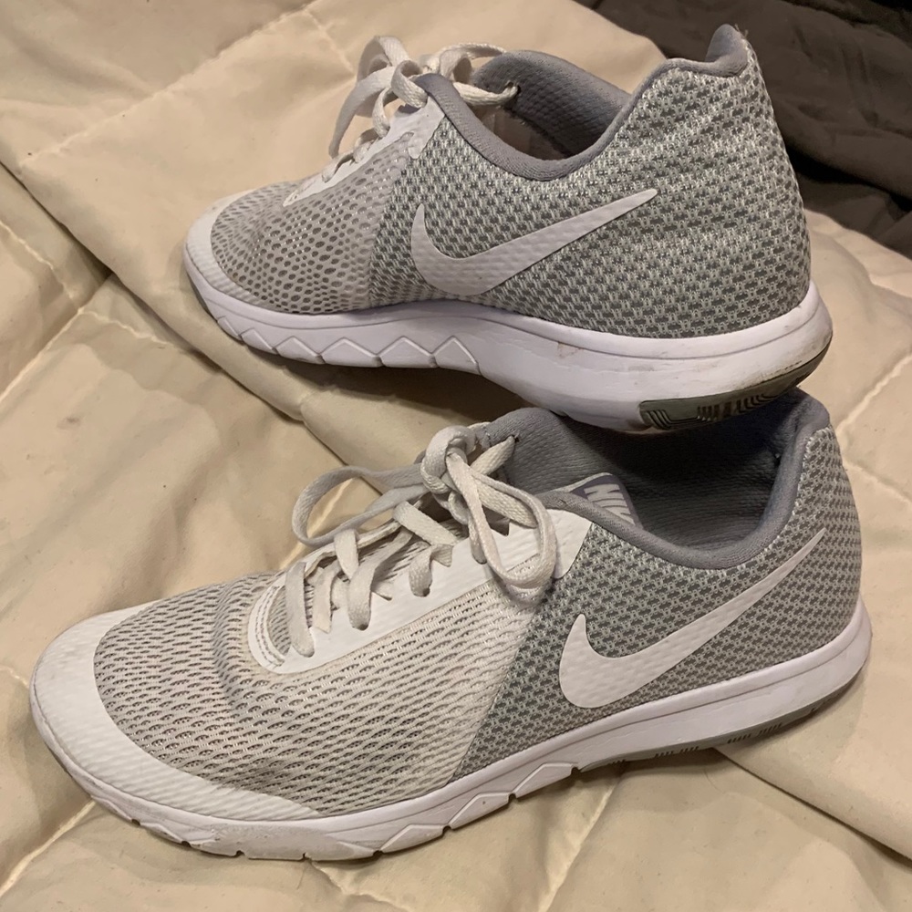 Women’s Nike size 7.5